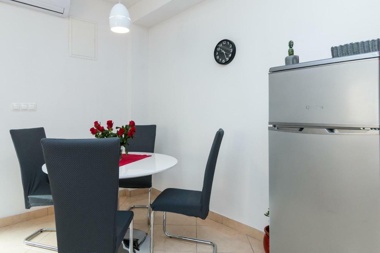Apartment Jurasin Kaštela Buitenkant foto