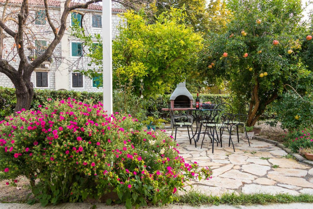Apartment Jurasin Kaštela Buitenkant foto
