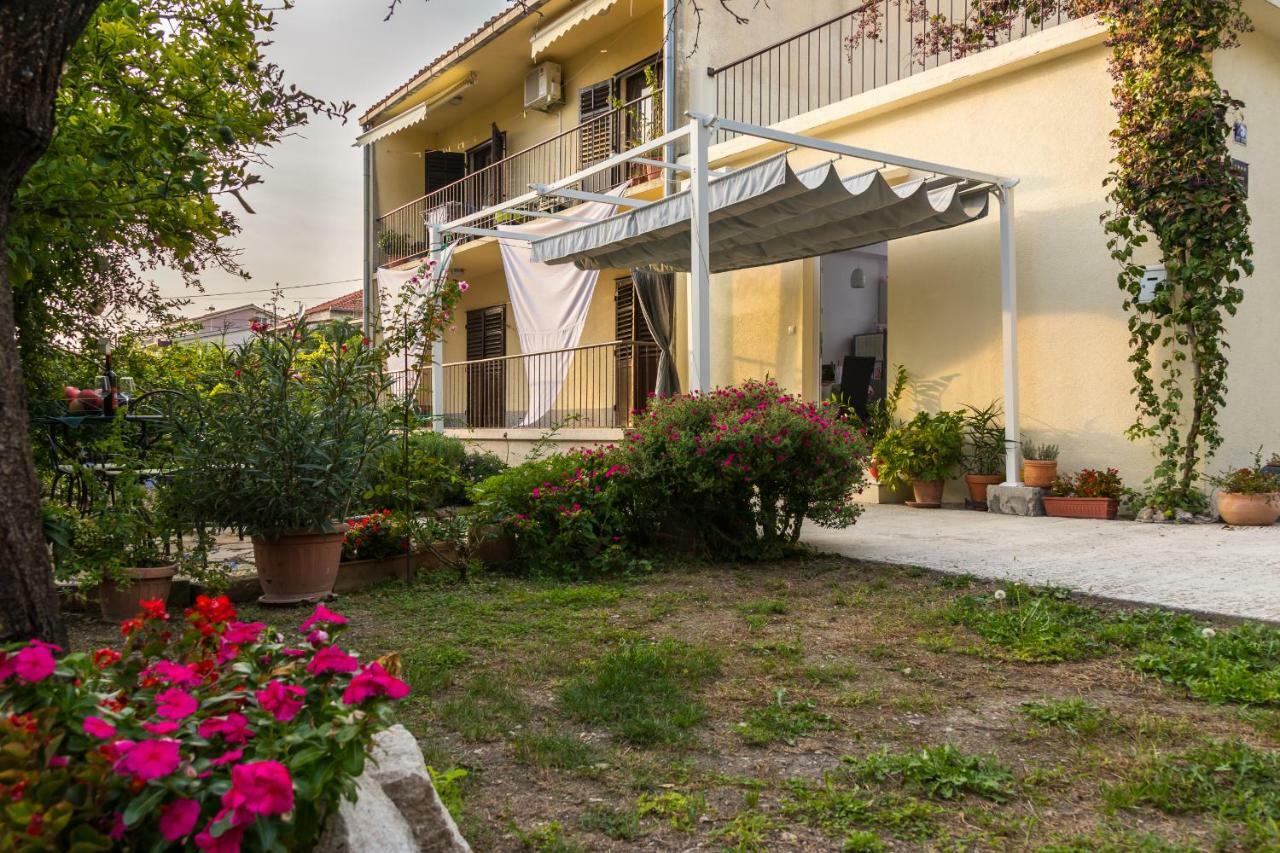 Apartment Jurasin Kaštela Buitenkant foto